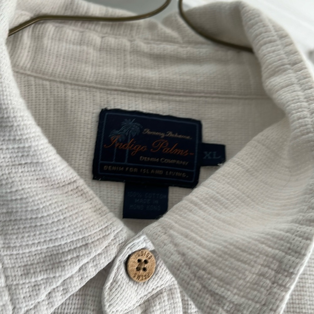 Tommy bahama